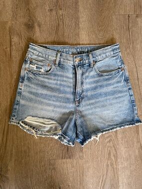 American Eagle Medium Blue 90’s Boyfriend Shorts